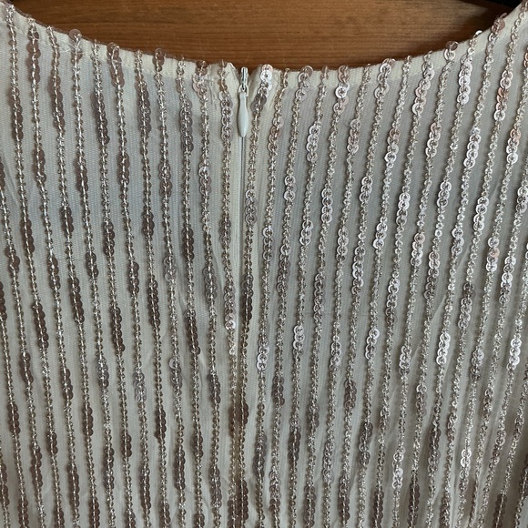 Ivy City Co Gold Midi Dress - Picture 5 of 10